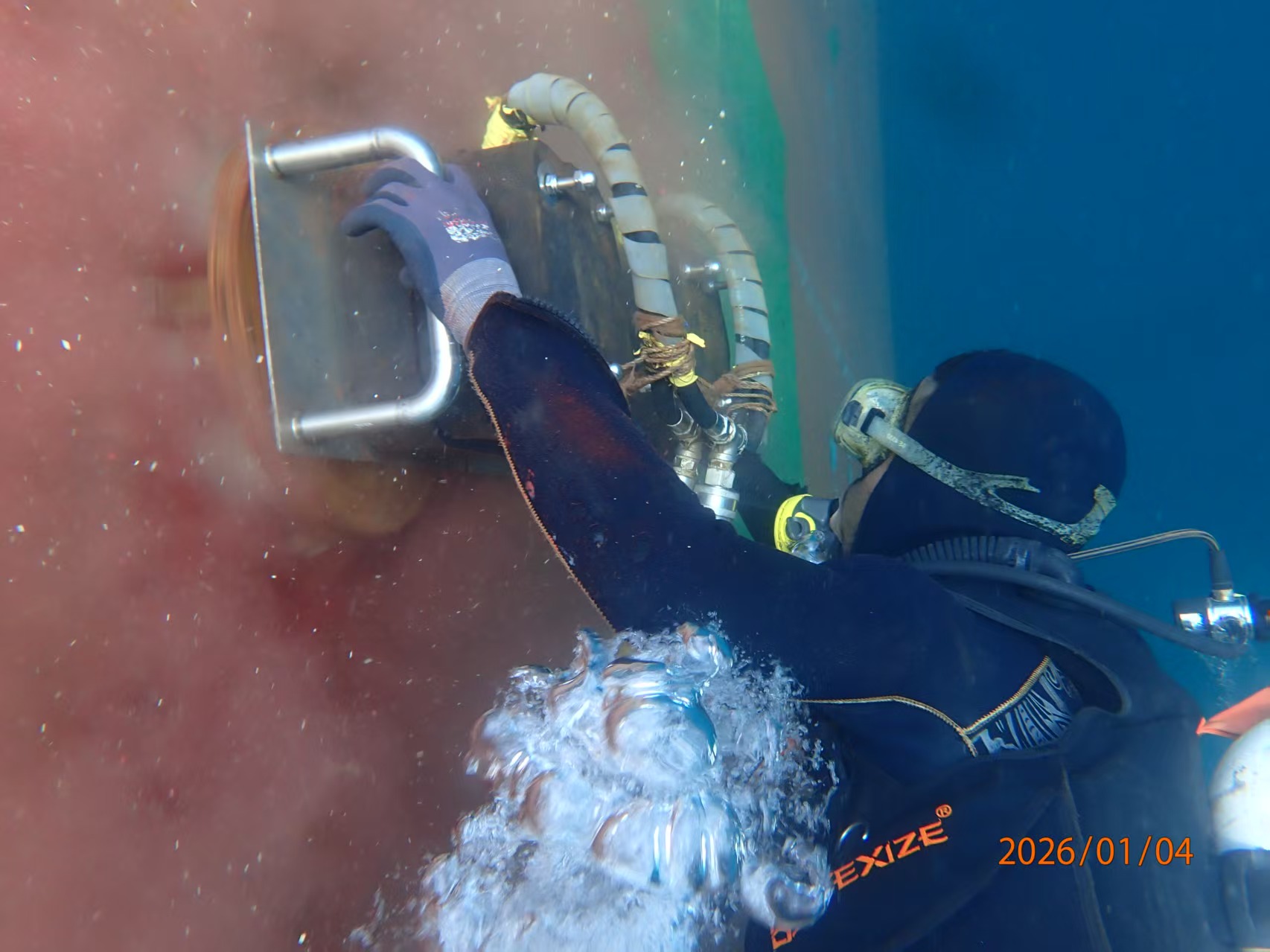 Hull Cleaning